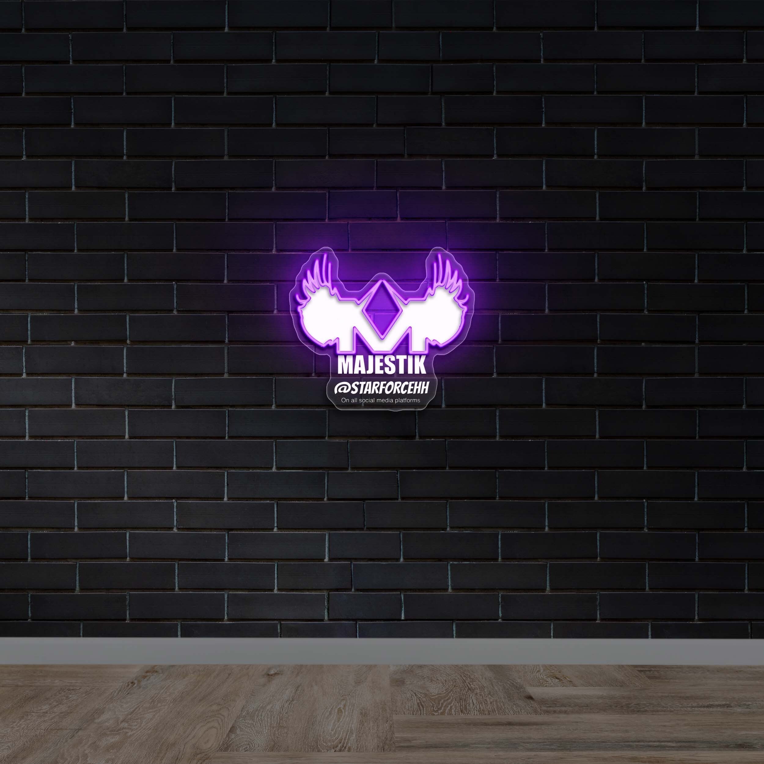 MAJESTIK - Premium Neon Artwork