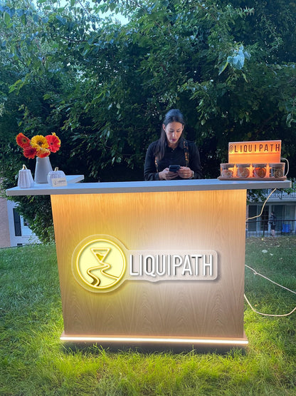 LIQUIPATH - Premium Neon Artwork
