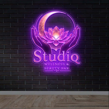 STUDIO Q - Premium Neon Artwork
