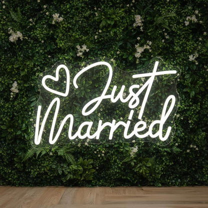 Just Married with Heart Wedding LED Neon Sign