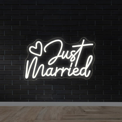 Just Married with Heart Wedding LED Neon Sign